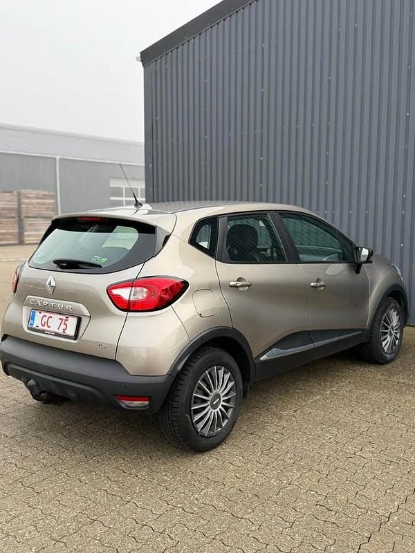 Brugt Renault Captur 90 HK (66 kW) 2016 SUV