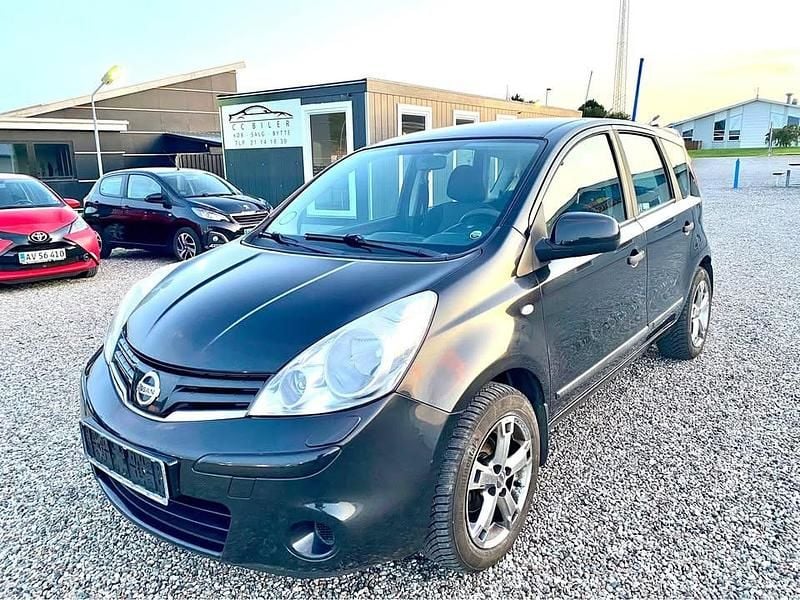 Rød Brugt 2012 Nissan Note Hatchback | 34.900 kr. (Lidt for dyr) - Billede 1/4
