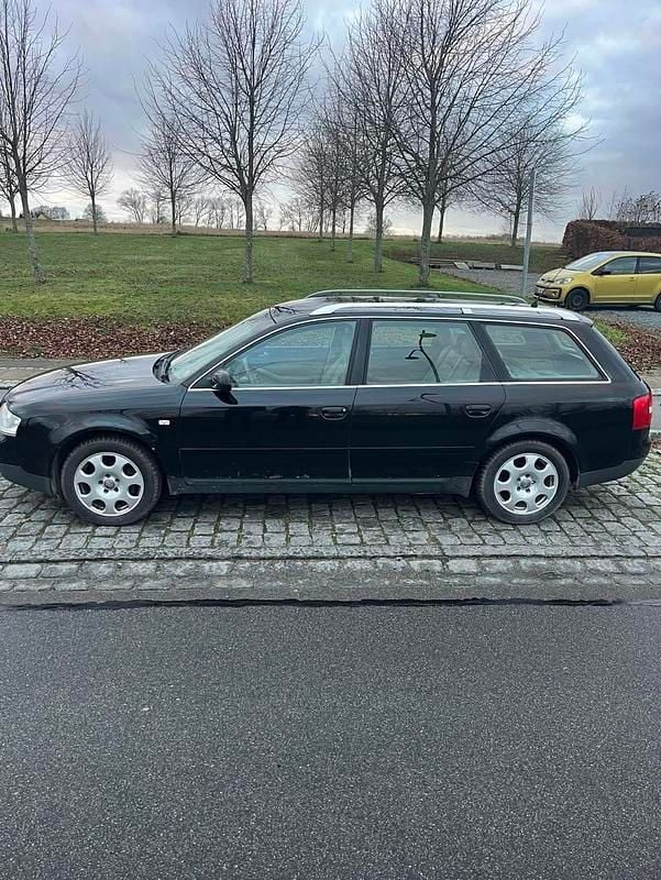 Brugt Audi A6 Comfort 130 HK (95 kW) 2004 Sort Stationcar