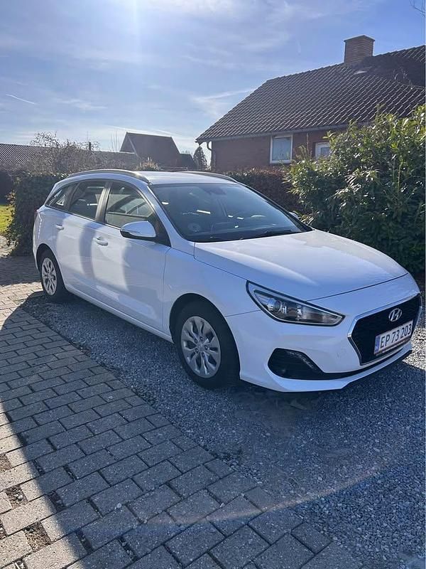 Brugt Hyundai i30 120 HK (88 kW) 2019 Hvid Stationcar