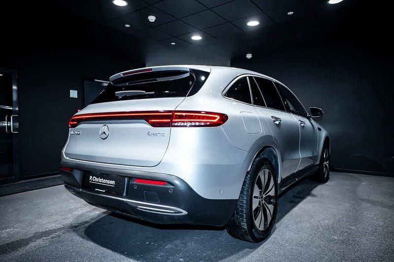 Brugt Mercedes EQC400 300 kW (408 HK) 2022 Farve: sølvmetal SUV