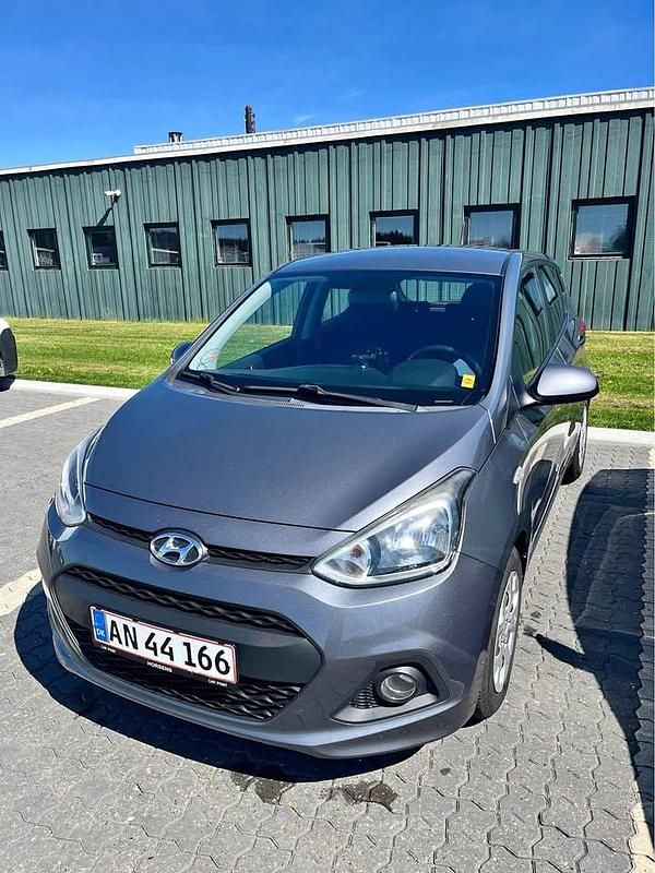 Grå Brugt 2014 Hyundai i10 Comfort Hatchback | 41.500 kr. (Fair pris) - Billede 1/4