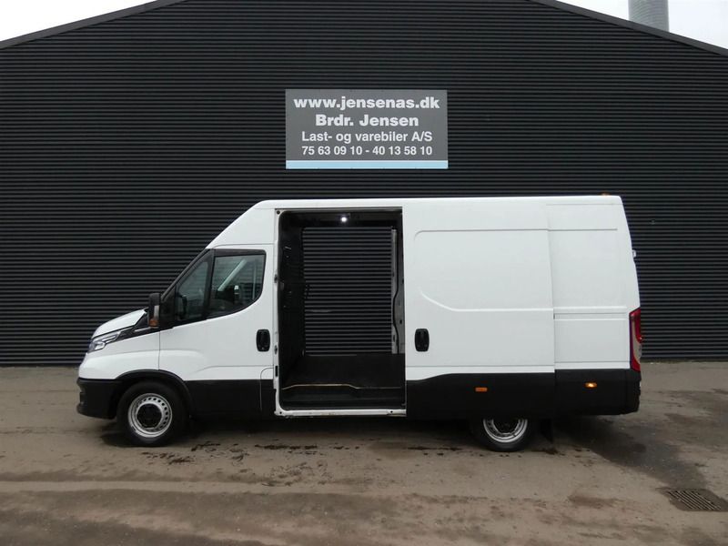 Hvid Brugt 2022 Iveco Daily Van | 299.800 kr. - Billede 1/4