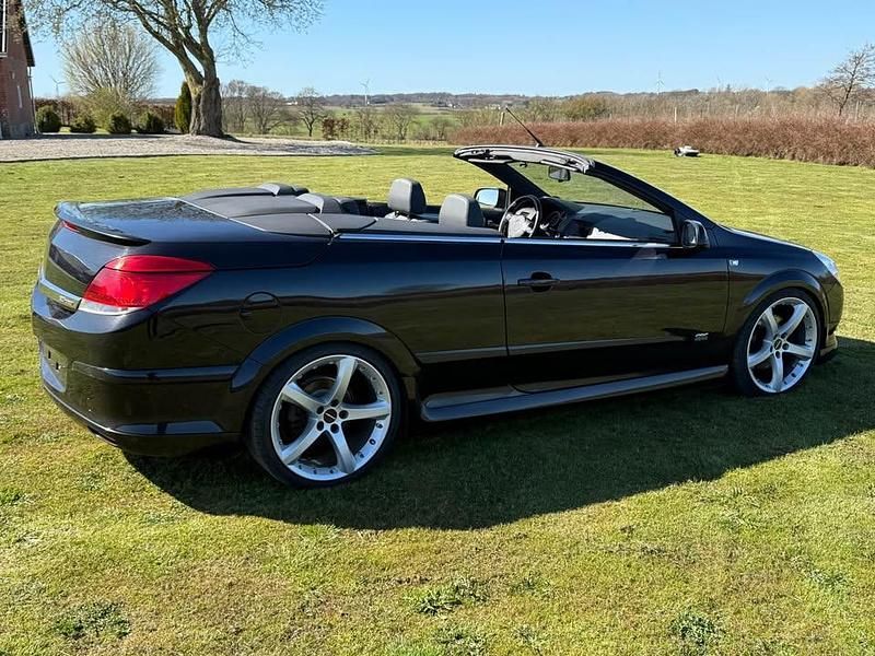Brugt Opel Astra Cabriolet OPC 200 HK (147 kW) 2008 Cabriolet