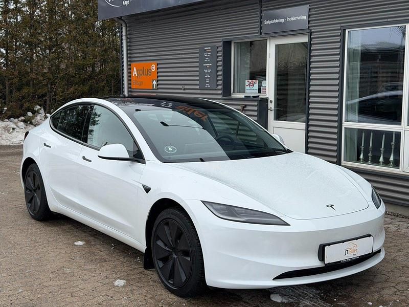 Brugt Tesla Model 3 RWD 208 kW (283 HK) 2024 Hvidmetal Sedan