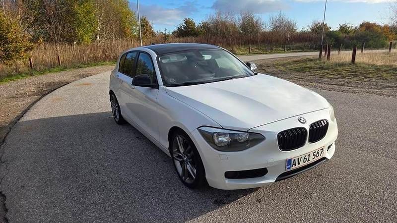 Brugt 2012 BMW 118 Sport Line Hatchback | 80.000 kr. (Fair pris) - Billede 1/4