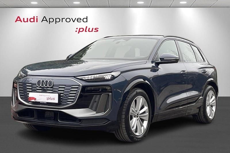 Blåmetal Brugt 2024 Audi Q6 e-tron Performance SUV | 609.900 kr. (Super pris) - Billede 1/4