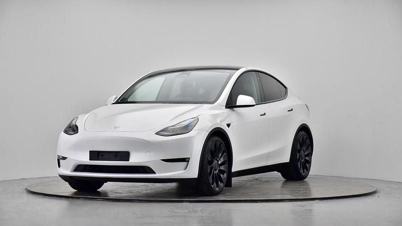 Farve ……………………………………………………………………. hvidmetal Brugt 2022 Tesla Model Y Performance SUV | 279.900 kr. (Fair pris) - Billede 1/1