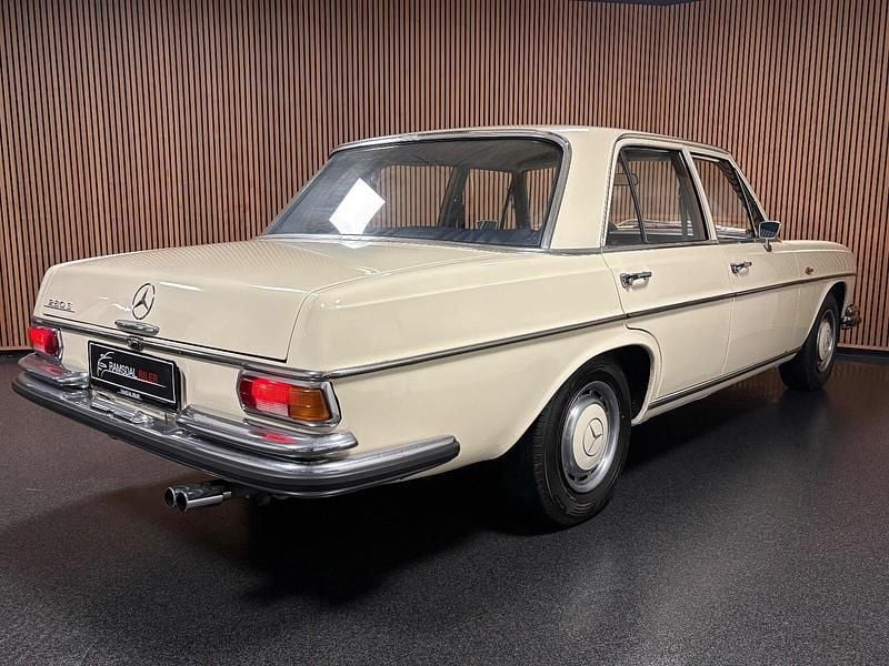 Brugt Mercedes 280 150 HK (110 kW) 1971 Sedan