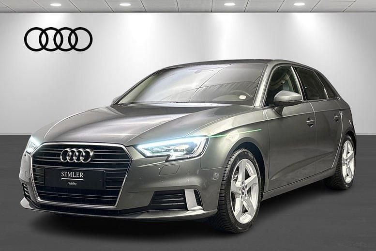 Gråmetal Brugt 2018 Audi A3 Sportback Sport Hatchback | 199.900 kr. (Fair pris) - Billede 1/4
