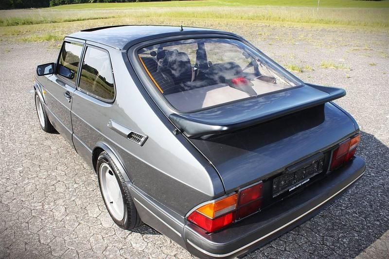 Brugt Saab 900 Aero 200 HK (147 kW) 1992 Sølv Hatchback