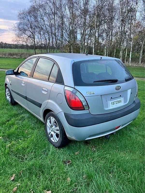 Brugt 2006 Kia Rio MPV | 15.000 kr. - Billede 1/4