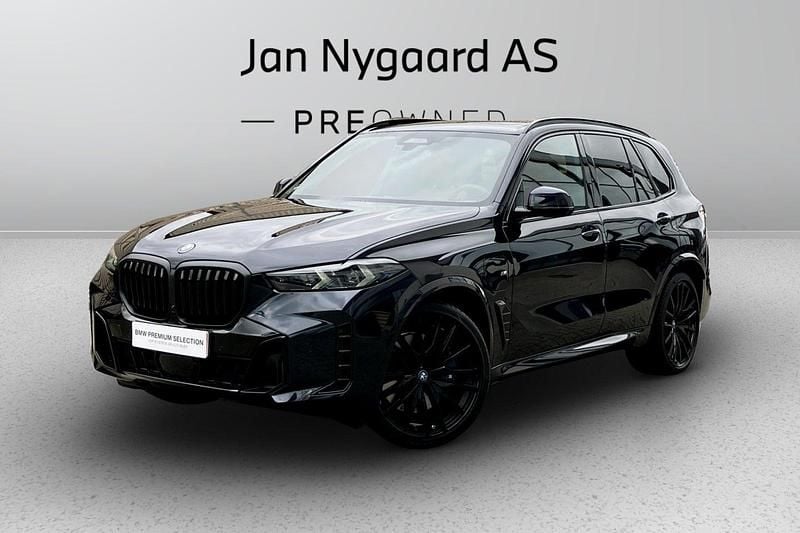 Carbonsortmetal Brugt 2025 BMW X5 M Sport SUV | 1.429.000 kr. - Billede 1/4