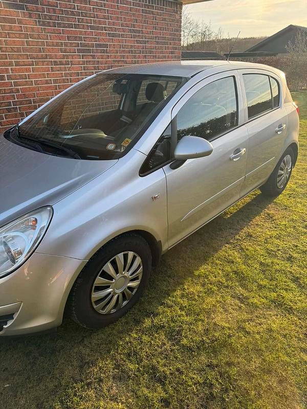 Brugt Opel Corsa Eco 90 HK (66 kW) 2007 Sølv Hatchback