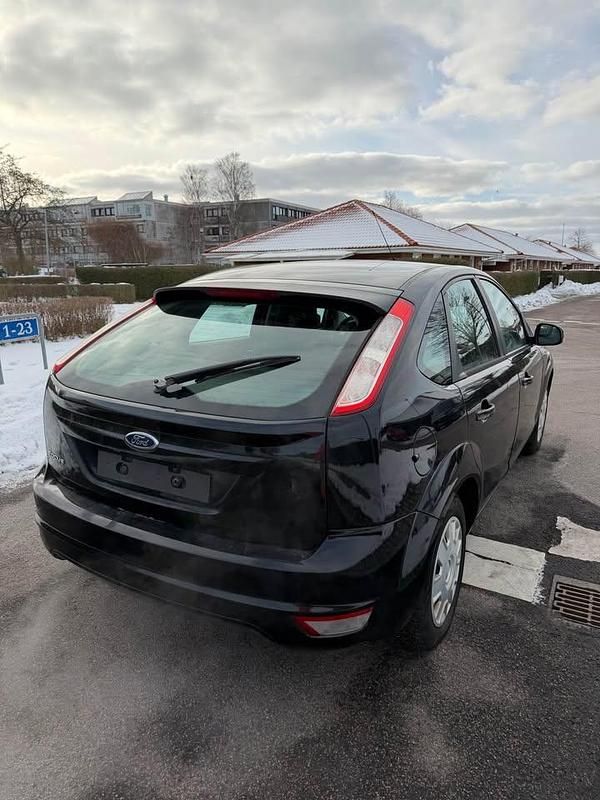 Brugt Ford Focus 101 HK (74 kW) 2010 Hatchback