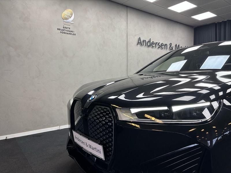 Brugt BMW iX 239 kW (326 HK) 2022 Blacksapphire SUV