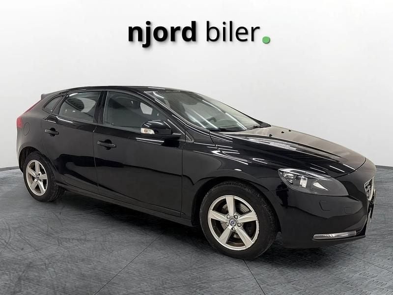 Brugt Volvo V40 Kinetic 122 HK (89 kW) 2015