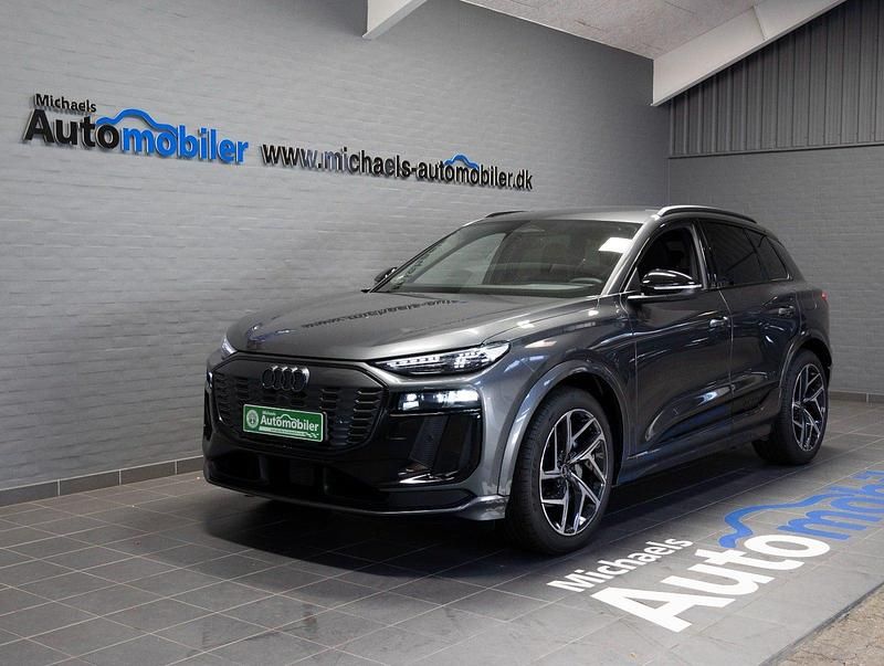 Koksmetal Ny 2024 Audi Q6 e-tron Performance SUV | 779.900 kr. - Billede 1/4