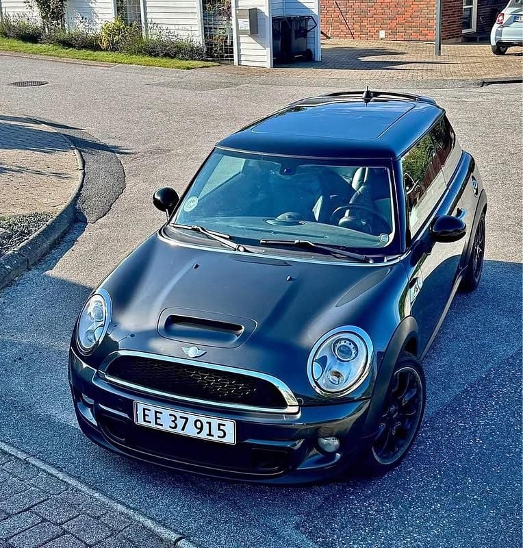 Grå Brugt 2011 Mini Cooper S Hatchback | 84.995 kr. - Billede 1/4