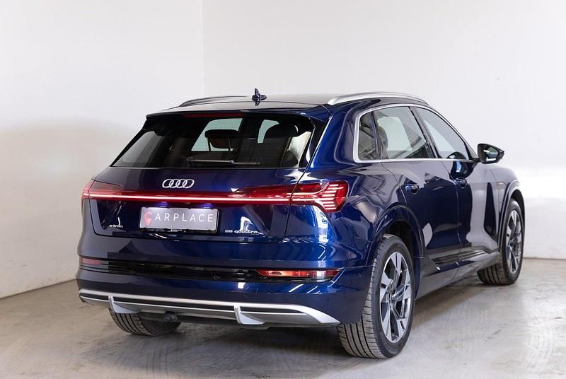 Brugt Audi e-tron S-Line 300 kW (408 HK) 2023 Mørkblåmetal SUV