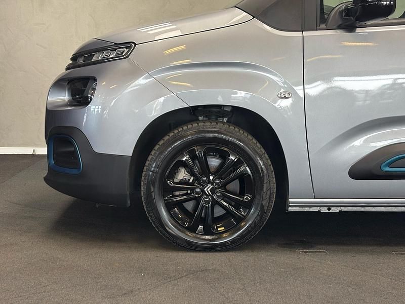 Brugt Citroën e-Berlingo Shine 100 kW (136 HK) 2023 Stahlgrau MPV