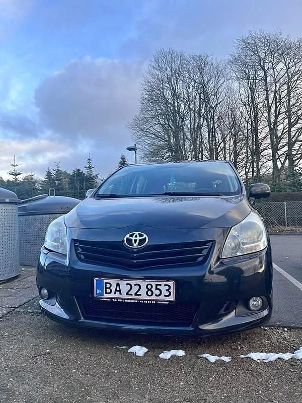 Brugt 2012 Toyota Verso MPV | 55.000 kr. (Lidt for dyr) - Billede 1/4