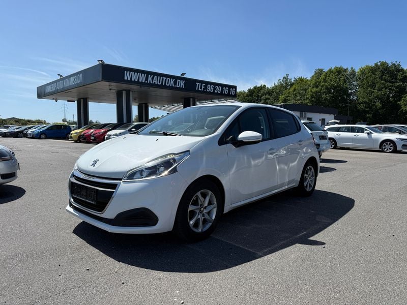 Hvid Brugt 2017 Peugeot 208 Envy Hatchback | 46.900 kr. (Fair pris) - Billede 1/4