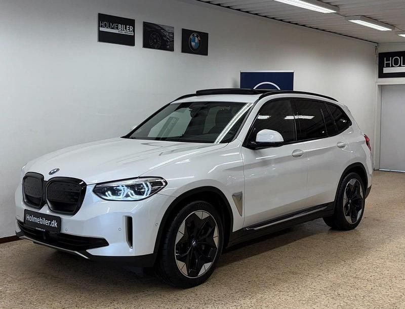 Hvid Brugt 2021 BMW iX3 SUV | 249.700 kr. (Fair pris) - Billede 1/3