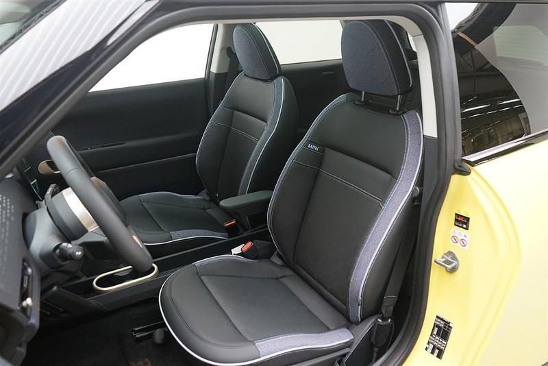 Brugt Mini Cooper SE Favoured 160 kW (218 HK) 2024 Gulmetal Hatchback