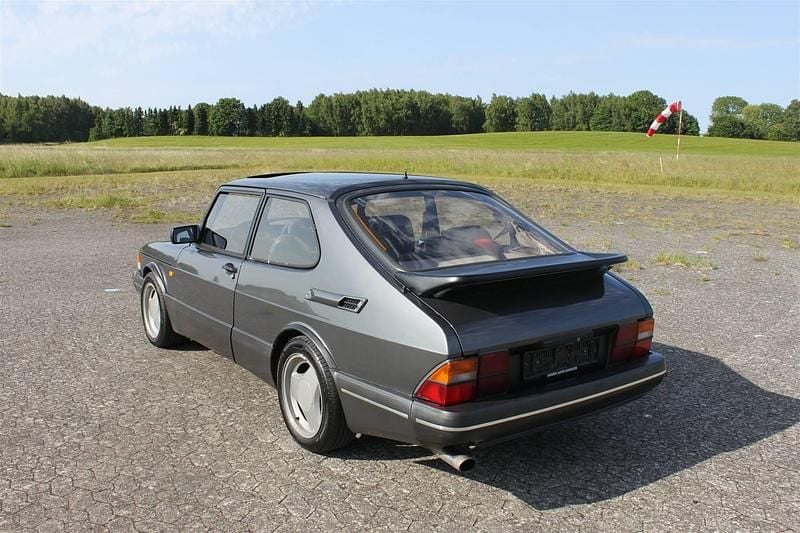 Brugt Saab 900 Aero 200 HK (147 kW) 1992 Sølv Hatchback