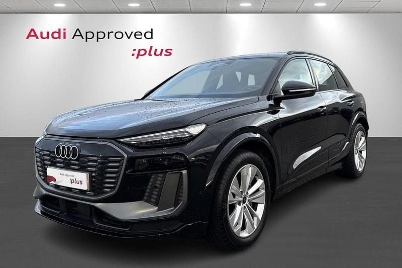 Sortmetal Brugt 2025 Audi Q6 e-tron Performance SUV | 589.900 kr. - Billede 1/4