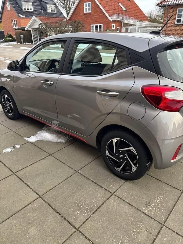 Brugt Hyundai i10 Advanced 67 HK (49 kW) 2021 Grå Hatchback