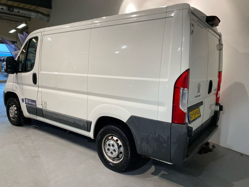 Brugt Peugeot Boxer Premium 110 HK (80 kW) 2015 Hvid banquise std. Van