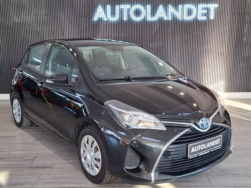Brugt Toyota Yaris Hybrid H1 100 HK (73 kW) 2016 Sortmetal Hatchback
