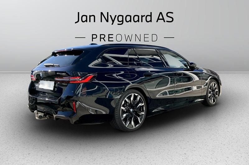 Brugt BMW i5 250 kW (340 HK) 2025 Carbonsortmetal Stationcar