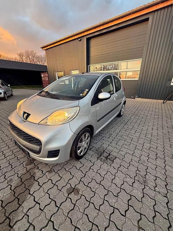 Brugt 2010 Peugeot 107 Active Hatchback | 21.900 kr. (Fair pris) - Billede 1/4