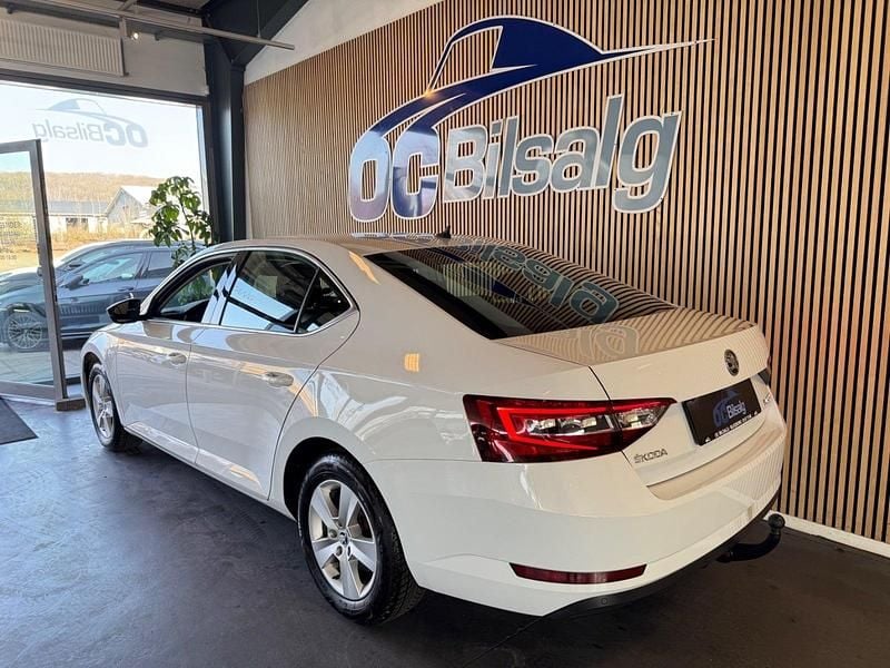 Brugt Skoda Superb Style 120 HK (88 kW) 2019 Hvid Hatchback