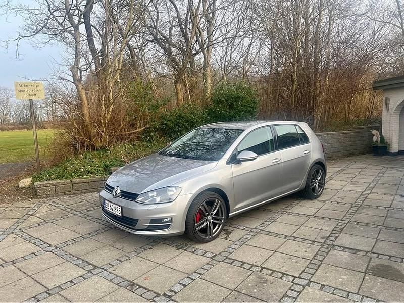 Brugt VW Golf VII Highline 122 HK (89 kW) 2014 Grå Hatchback
