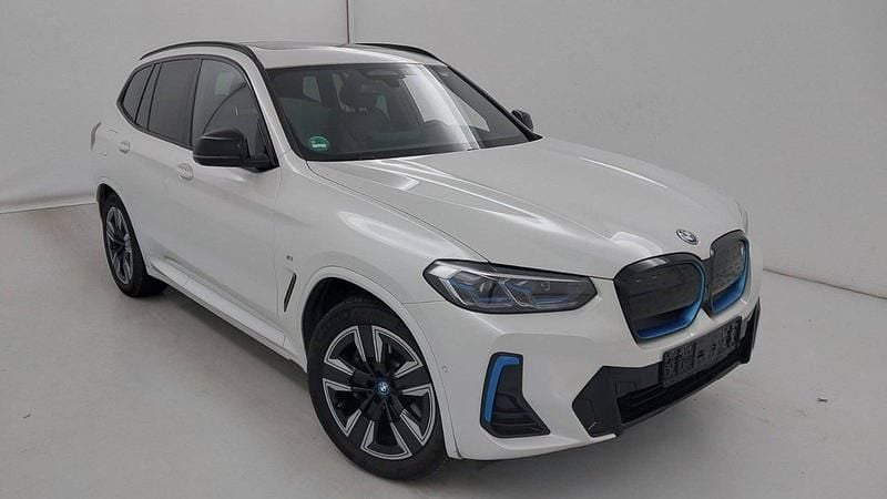 Hvidmetal Brugt 2023 BMW iX3 M Sport SUV | 399.700 kr. (Fair pris) - Billede 1/4