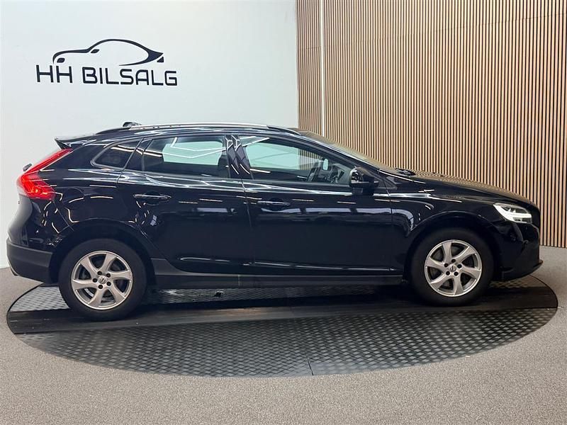 Brugt Volvo V40 Momentum 150 HK (110 kW) 2017 Hatchback