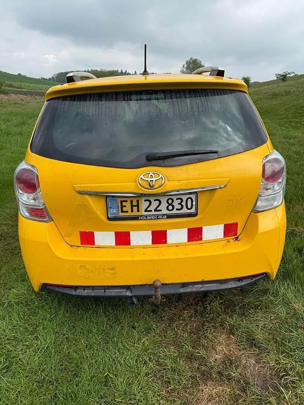 Brugt Toyota Sportsvan 111 HK (81 kW) 2015 MPV