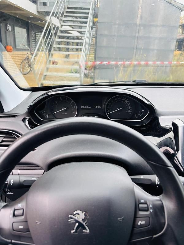 Brugt Peugeot 208 Access 68 HK (50 kW) 2015 Sort Hatchback