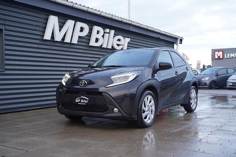 Sort Brugt 2023 Toyota Aygo X Active SUV | 129.700 kr. (Fair pris) - Billede 1/4