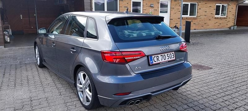 Monsungrå Brugt 2019 Audi A3 Sportback S-Line Hatchback | 205.000 kr. (Fair pris) - Billede 1/6