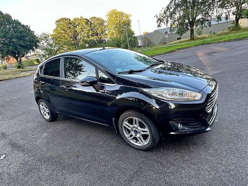 Sort Brugt 2014 Ford Fiesta Hatchback | 47.000 kr. (Fair pris) - Billede 1/4