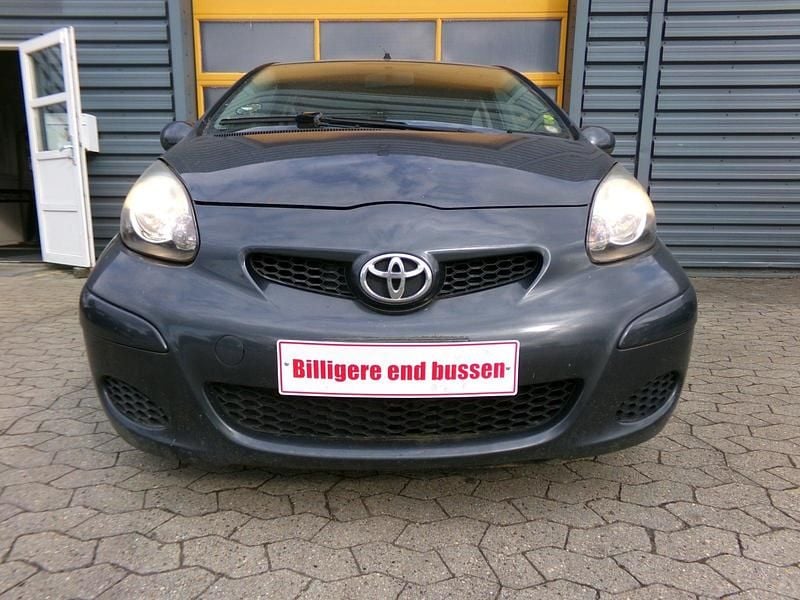 Brugt 2011 Toyota Aygo Hatchback | 16.999 kr. (Fair pris) - Billede 1/4