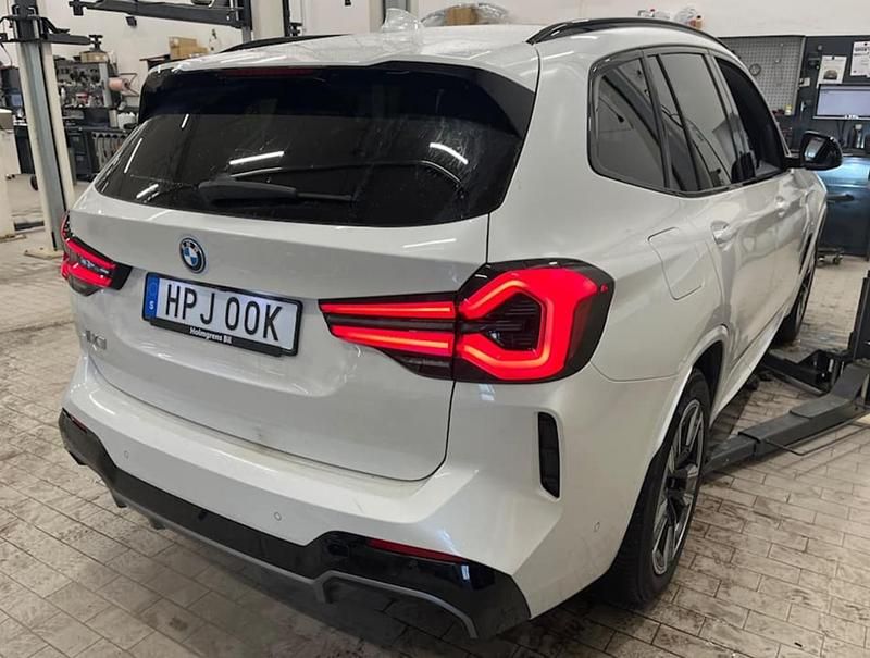 Brugt BMW iX3 M Sport 210 kW (286 HK) 2023 Hvidmetal SUV
