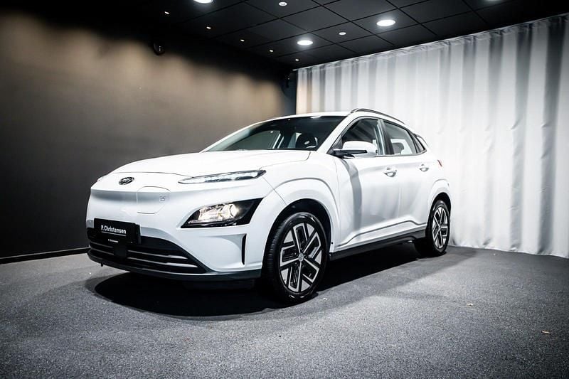 Farve: hvid Brugt 2022 Hyundai Kona Select SUV | 119.900 kr. (God pris) - Billede 1/4