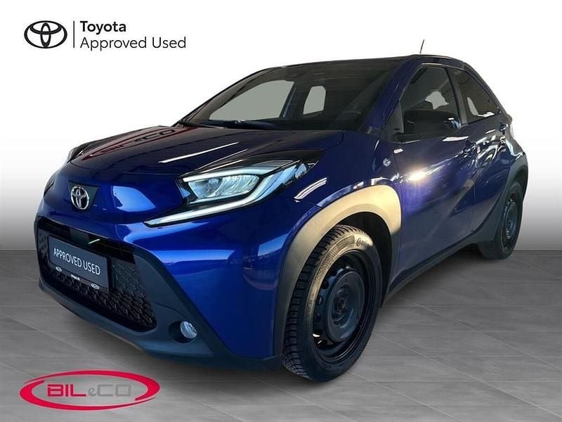 Brugt Toyota Aygo X Active 72 HK (52 kW) 2024 8y8  juniper blue SUV