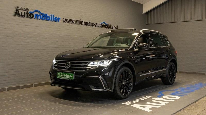 Sortmetal Brugt 2021 VW Tiguan R-line SUV | 449.900 kr. - Billede 1/4